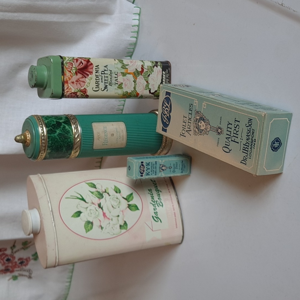 Vintage Talcom and Toiletry Tins/Boxes